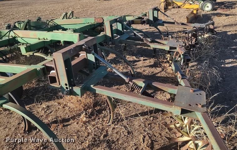 image for item DK7143 John Deere  disk ripper