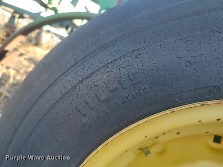 image for item DK7143 John Deere  disk ripper