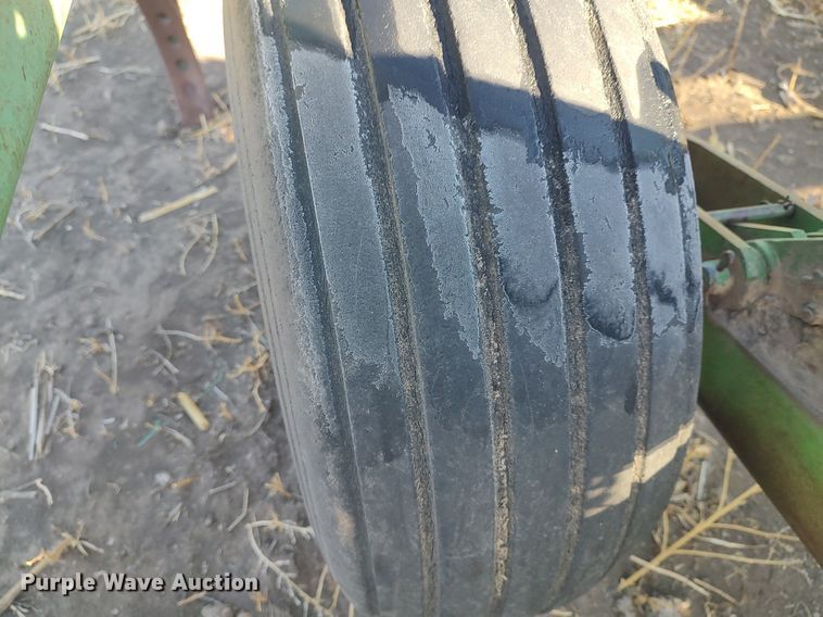 image for item DK7143 John Deere  disk ripper