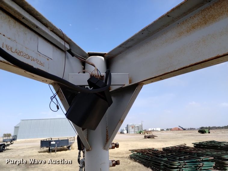 image for item DN6354 1999 Trailmann  livestock trailer