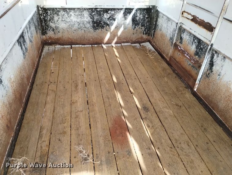 image for item DN6354 1999 Trailmann  livestock trailer