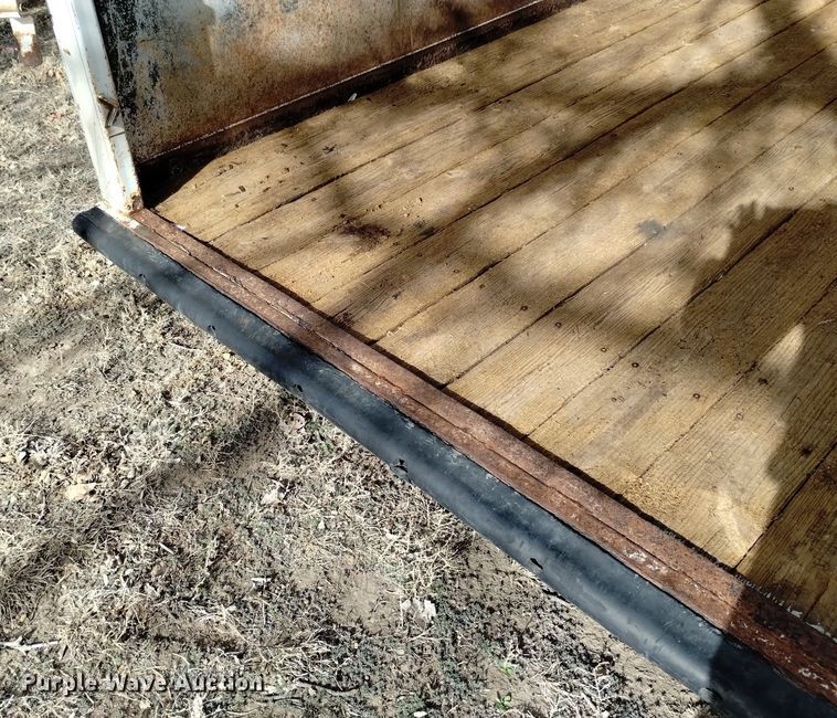 image for item DN6354 1999 Trailmann  livestock trailer