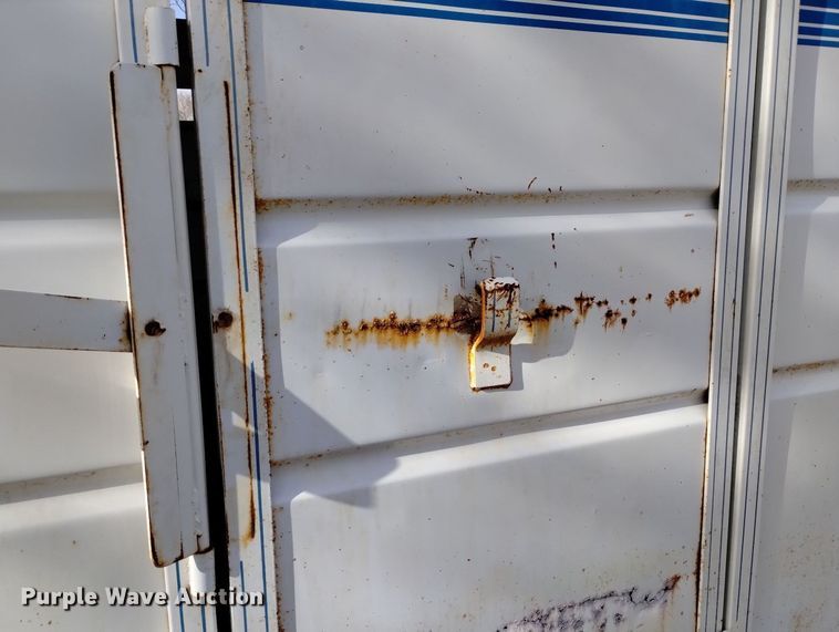 image for item DN6354 1999 Trailmann  livestock trailer