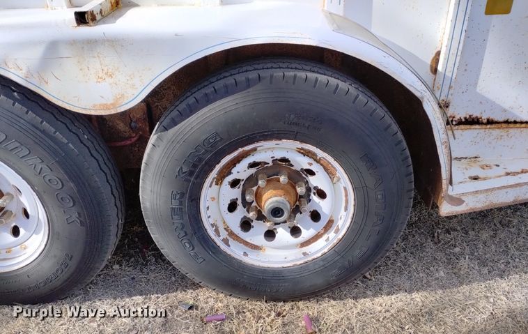 image for item DN6354 1999 Trailmann  livestock trailer