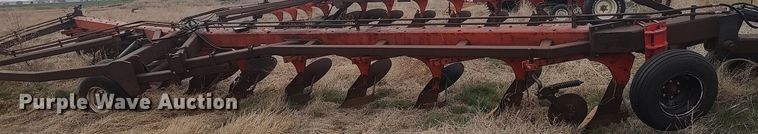 image for item DQ0450 Case  twelve bottom plow