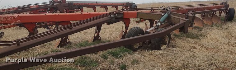image for item DQ0450 Case  twelve bottom plow