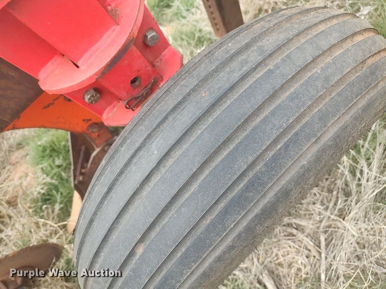 image for item DQ0450 Case  twelve bottom plow