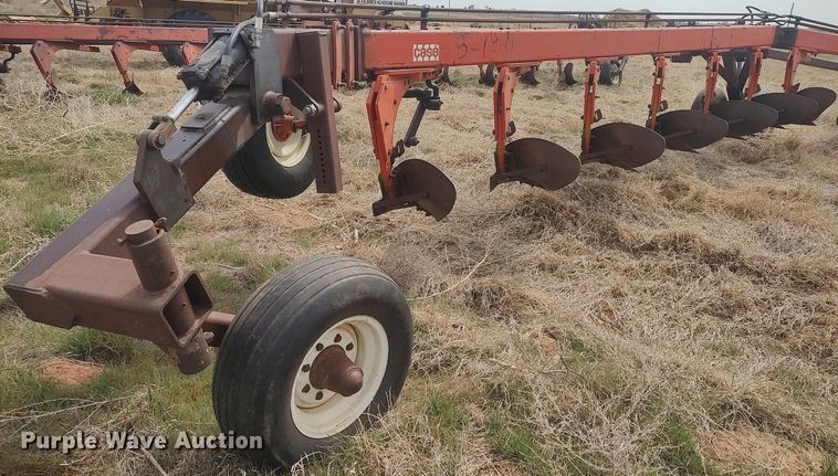 image for item DQ0451 Case  twelve bottom plow