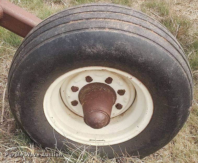 image for item DQ0451 Case  twelve bottom plow