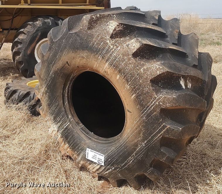 image for item DQ0454 (3) tires