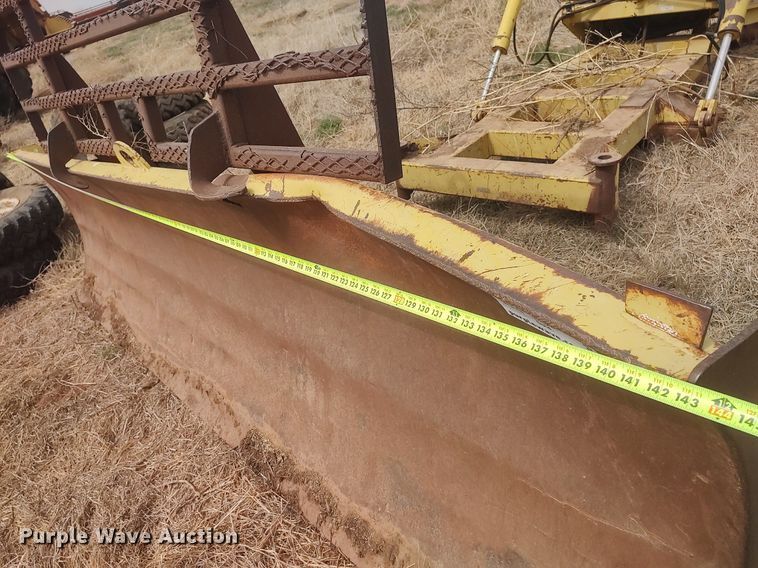 image for item DQ0455 Degelman  tractor dozer blade