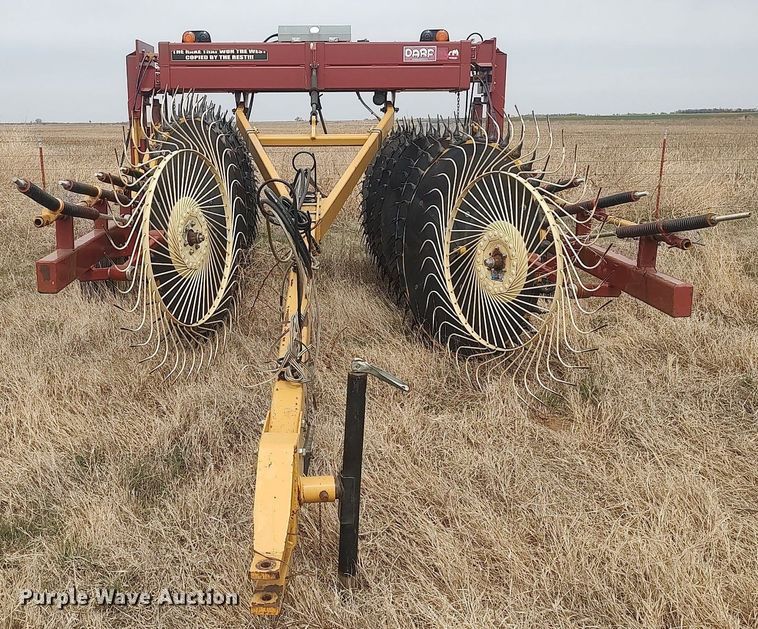 image for item DQ0457 Darf 1017L  hay rake