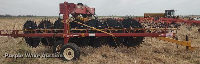 image for item DQ0457 Darf 1017L  hay rake