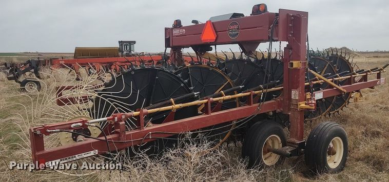 image for item DQ0457 Darf 1017L  hay rake