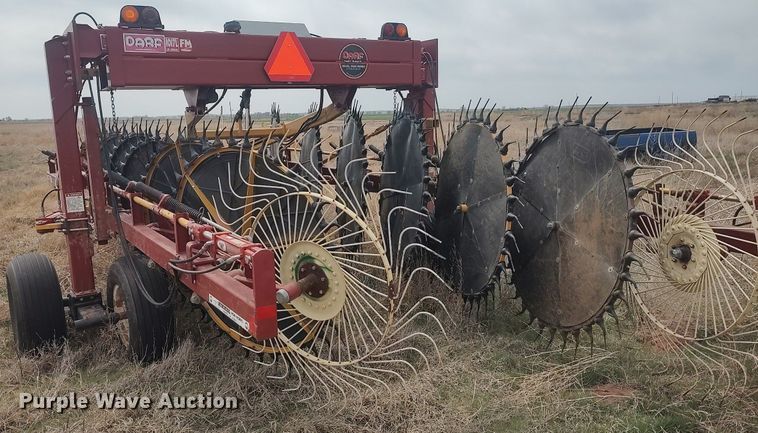 image for item DQ0457 Darf 1017L  hay rake