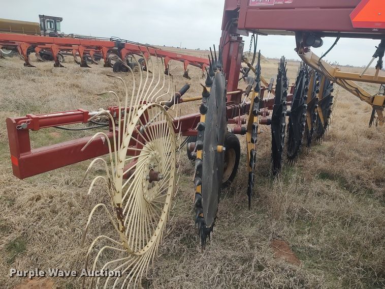 image for item DQ0457 Darf 1017L  hay rake