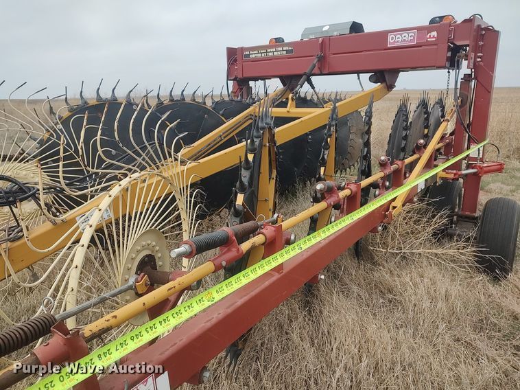 image for item DQ0457 Darf 1017L  hay rake