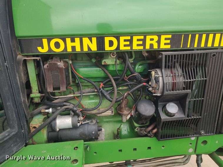 image for item DQ0459 1988 John Deere 2555  tractor