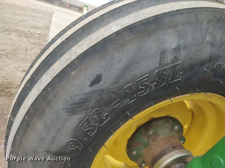 image for item DQ0459 1988 John Deere 2555  tractor