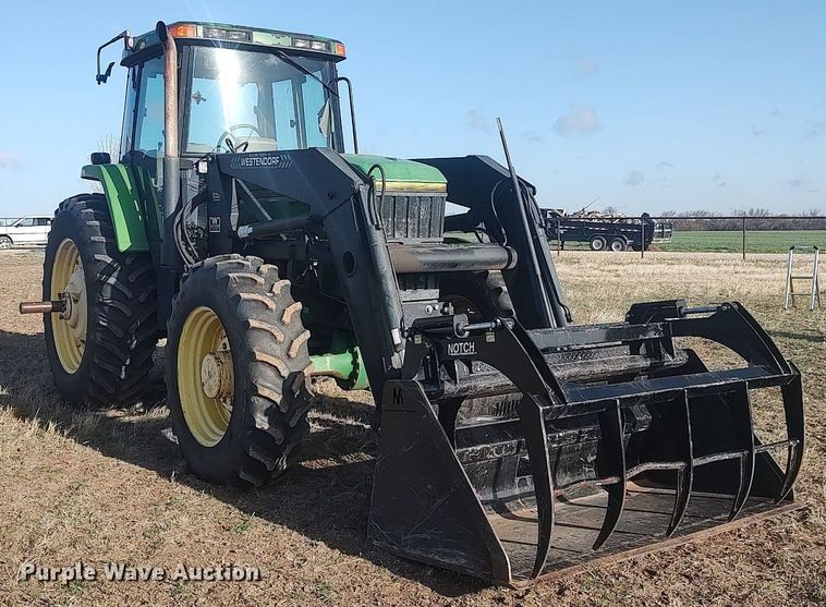 image for item DQ0463 1994 John Deere 7800  MFWD tractor