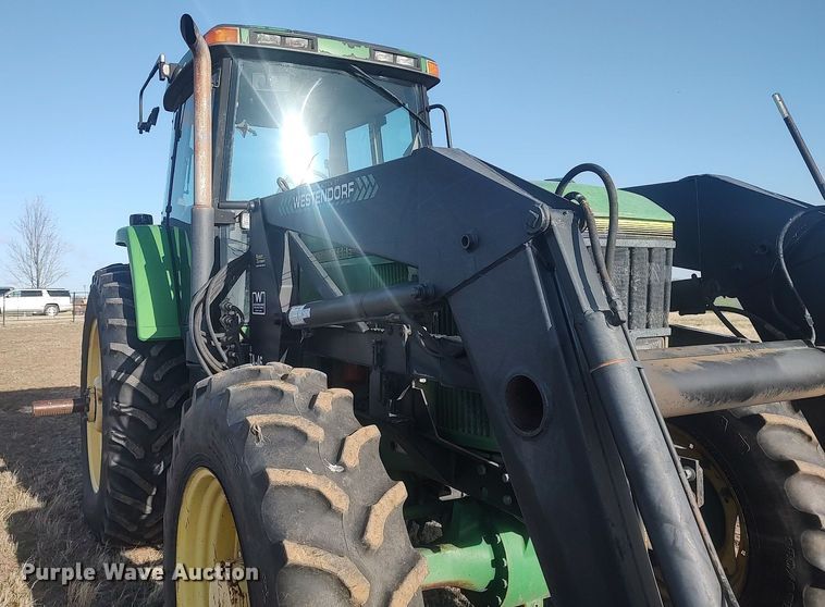 image for item DQ0463 1994 John Deere 7800  MFWD tractor