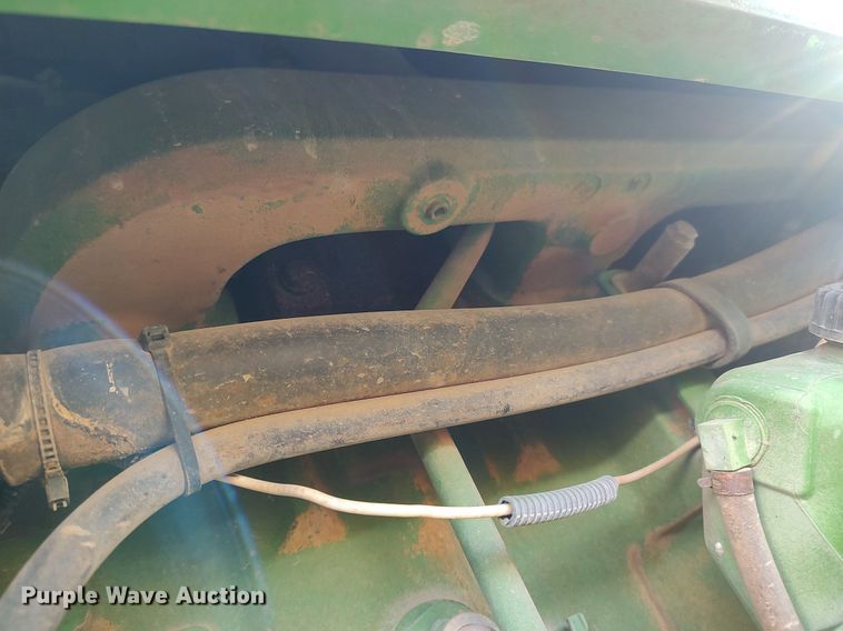 image for item DQ0463 1994 John Deere 7800  MFWD tractor