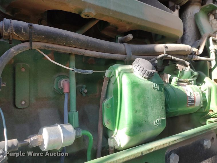 image for item DQ0463 1994 John Deere 7800  MFWD tractor