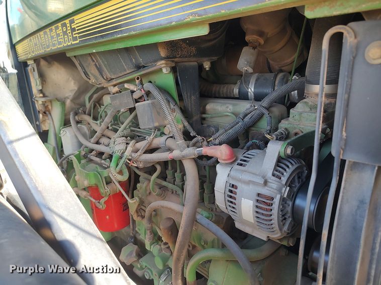 image for item DQ0463 1994 John Deere 7800  MFWD tractor