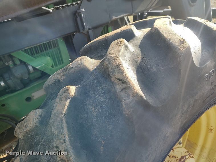 image for item DQ0463 1994 John Deere 7800  MFWD tractor