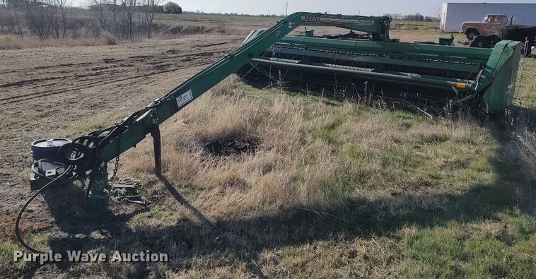 image for item DQ0464 1998 John Deere 1600A  swather / windrower