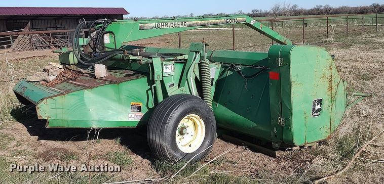 image for item DQ0464 1998 John Deere 1600A  swather / windrower
