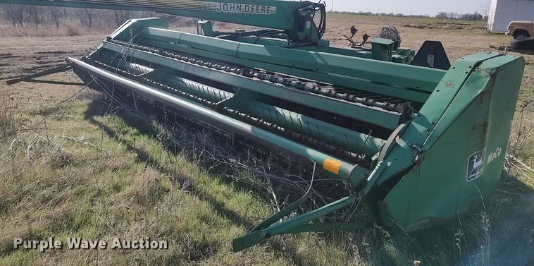 image for item DQ0464 1998 John Deere 1600A  swather / windrower
