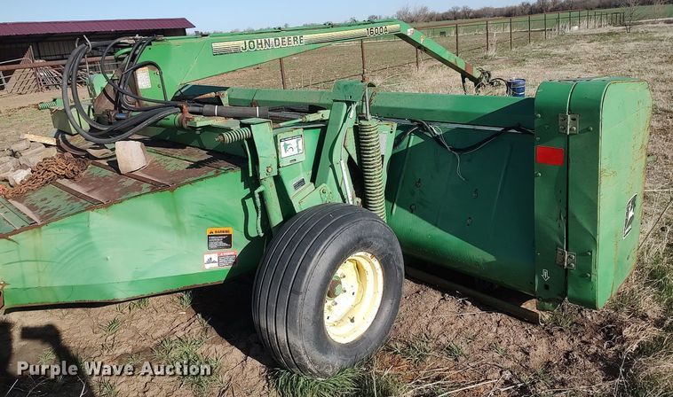 image for item DQ0464 1998 John Deere 1600A  swather / windrower