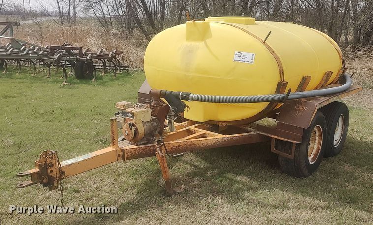 image for item DQ0474 Nurse tank trailer