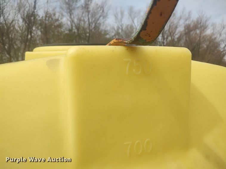 image for item DQ0474 Nurse tank trailer