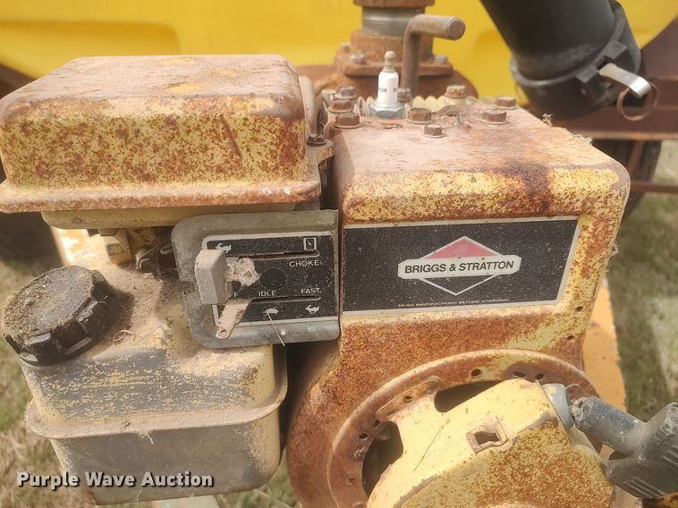 image for item DQ0474 Nurse tank trailer