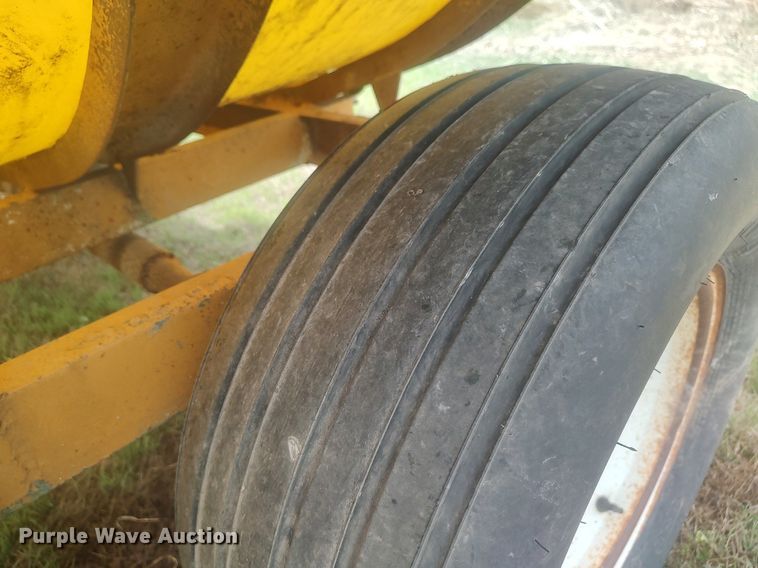 image for item DQ0474 Nurse tank trailer