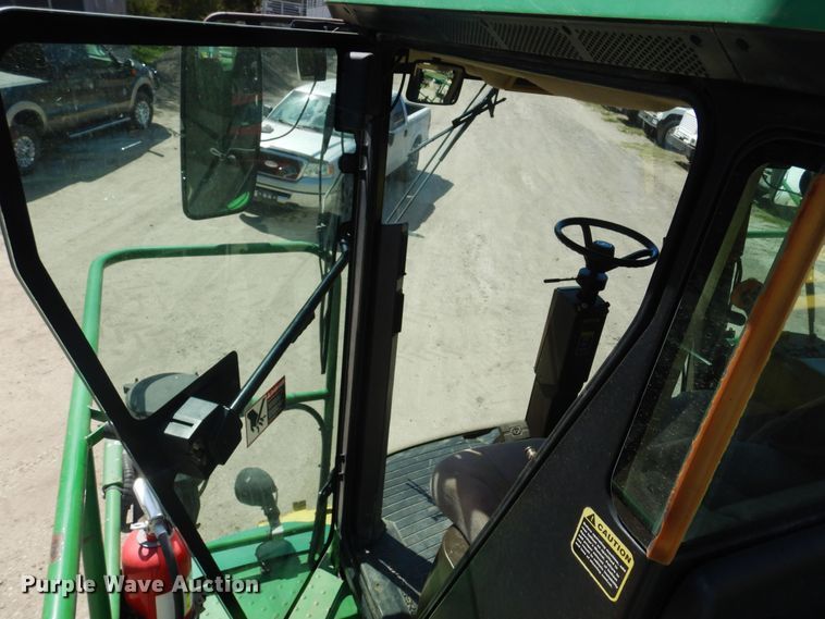 image for item DQ0504 2004 John Deere 7800  forage harvester