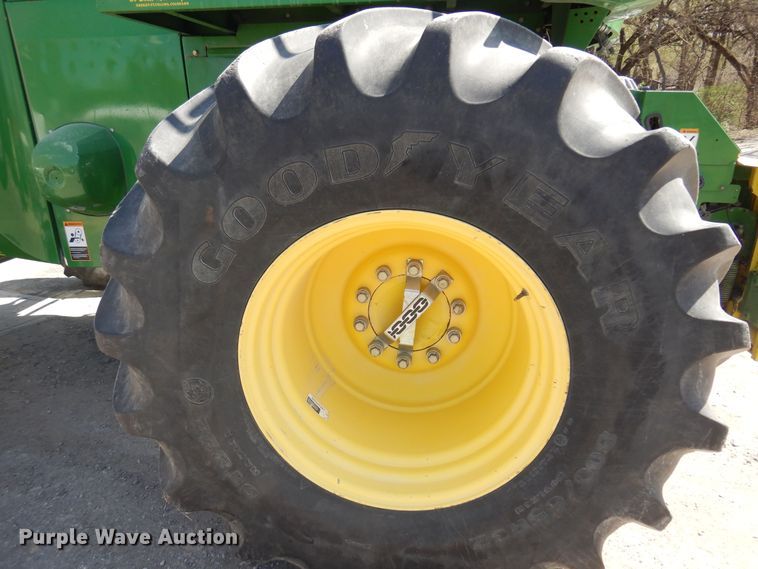 image for item DQ0504 2004 John Deere 7800  forage harvester