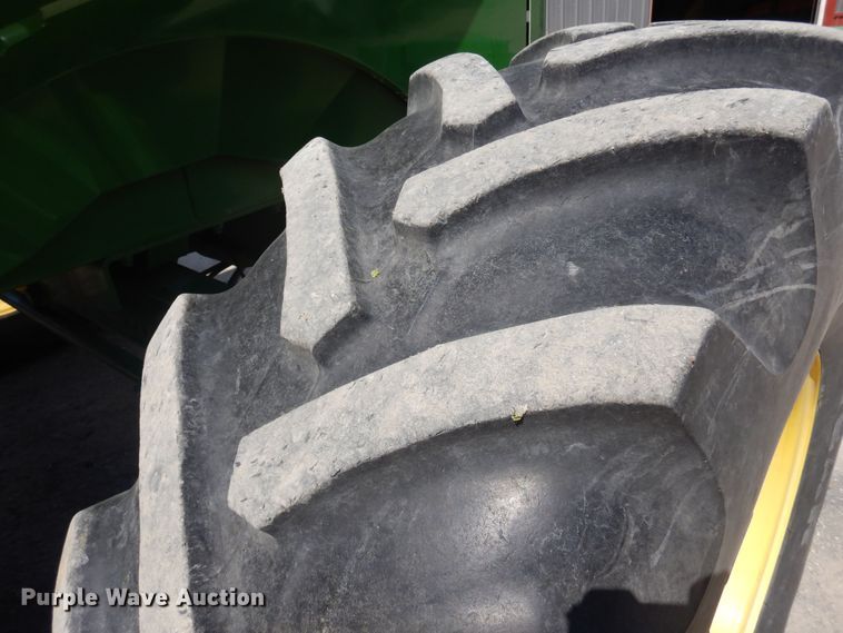 image for item DQ0504 2004 John Deere 7800  forage harvester