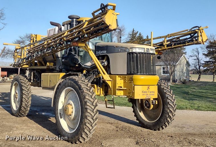 image for item DQ1590 2008 AGCO RoGator 1286C  sprayer