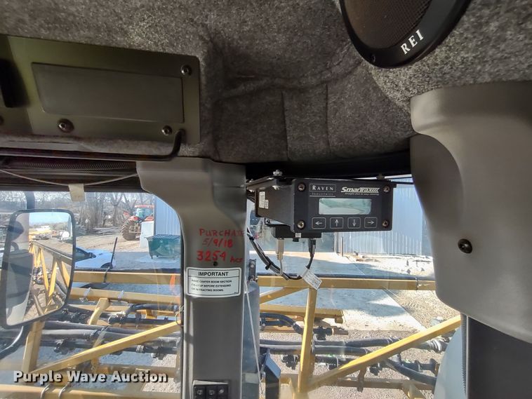 image for item DQ1590 2008 AGCO RoGator 1286C  sprayer