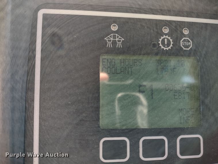 image for item DQ1590 2008 AGCO RoGator 1286C  sprayer