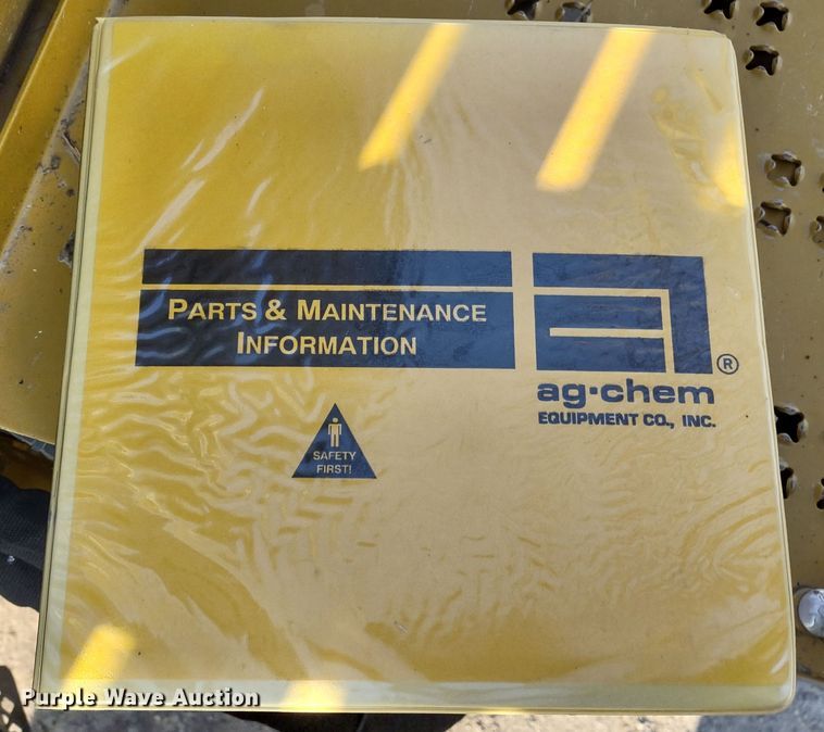 image for item DQ1590 2008 AGCO RoGator 1286C  sprayer