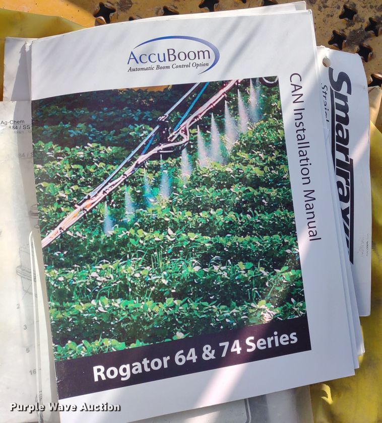 image for item DQ1590 2008 AGCO RoGator 1286C  sprayer