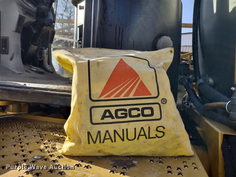 image for item DQ1590 2008 AGCO RoGator 1286C  sprayer