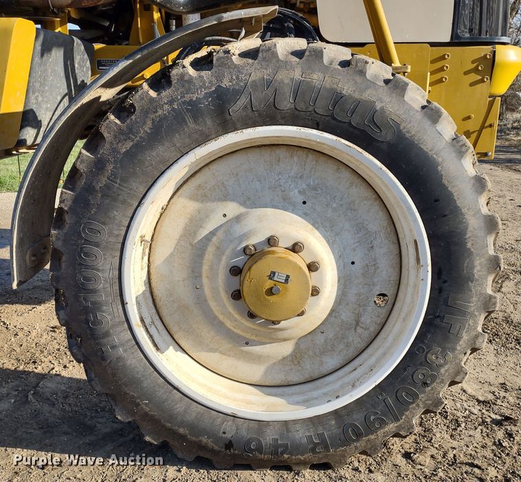 image for item DQ1590 2008 AGCO RoGator 1286C  sprayer