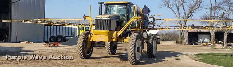image for item DQ1590 2008 AGCO RoGator 1286C  sprayer