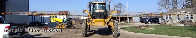 image for item DQ1590 2008 AGCO RoGator 1286C  sprayer