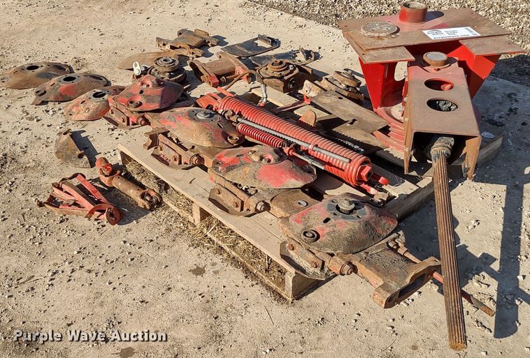 image for item DQ1591 New Holland  disc mower parts